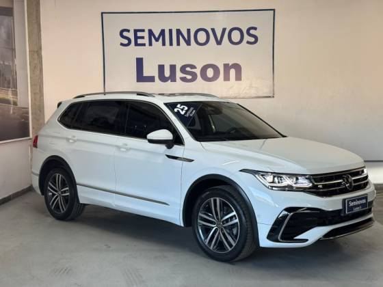 VOLKSWAGEN TIGUAN 2.0 300 TSI GASOLINA ALLSPACE R-LINE AUTOMÁTICO VOLKSWAGEN TIGUAN 2.0 300 TSI GASOLINA ALLSPACE R-LINE AUTOMÁTICO